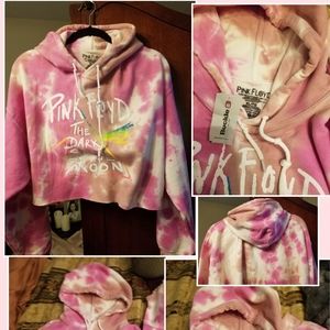 NWT FROM BUCKLE, CROP SWEATSHIRT